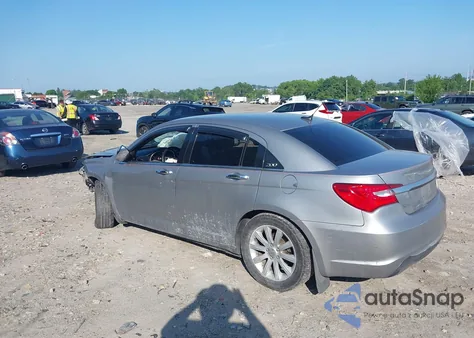 2013 Chrysler 200 Limited from USA, damaged, VIN 1C3CCBCG3DN555711